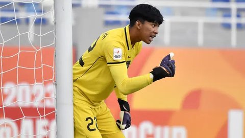 Maarten Paes Tak Main di Piala AFF, saatnya Kiper Muda Timnas Indonesia Beraksi