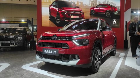 Citroen Basalt Diperkenalkan di GJAW 2024, Harga Masih Rahasia tapi Spesifikasi Keren