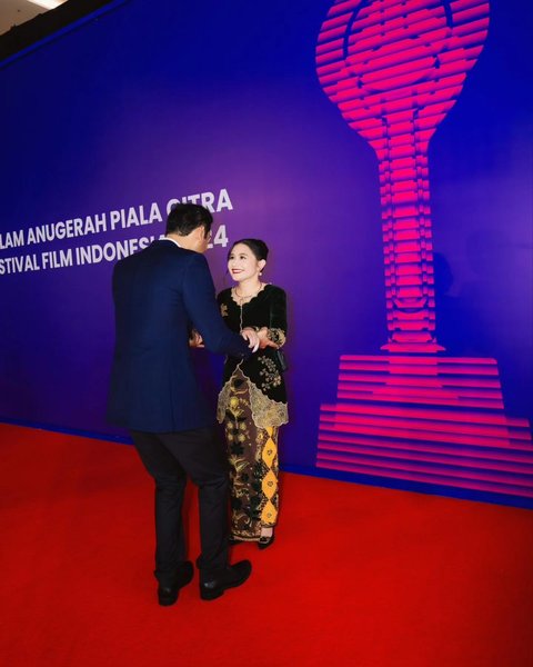 Prilly Latuconsina Akui Kaget Bisa Bawa Pulang Piala Penghargaan Festival Fim Indonesia Lagi