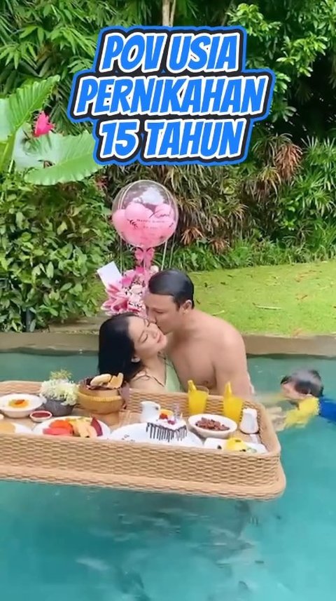 7 Potret Harmonis Rumah Tangga Titi Kamal dan Christian Sugiono, 15 Tahun Menikah Masih Awet Muda hingga Romantis Bak Masih Pacaran