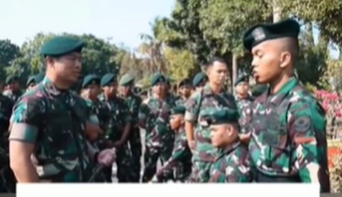 Anggota TNI Hafal 30 Juz Langsung Dites di Depan Pasukan, Ternyata Komandannya juga Penghafal Alquran