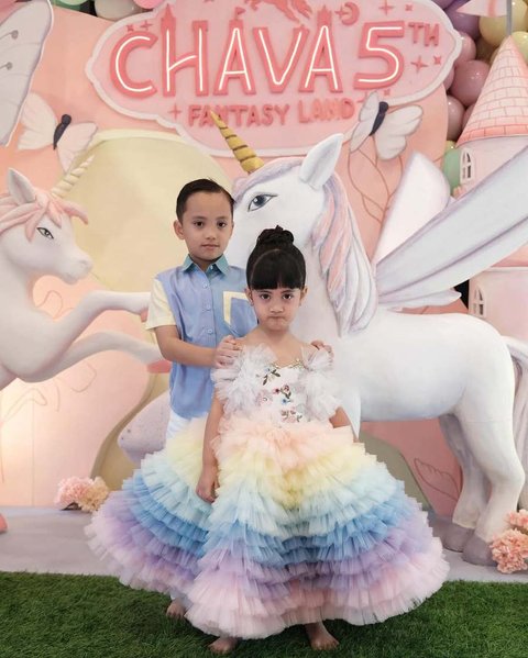 Potret Pesta Ultah Chava Anak Putri Rachel Vennya, Usung Tema Unicorn - Orangtua Kompak Menemani