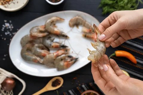 Hanya Dengan Satu Bahan ini, Rebus Udang  Tetap Cantik dan Lembut Nikmat saat Disantap