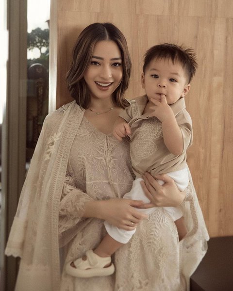 Totalitas Nikita Willy Sewa Pelatih Profesional Ajari Baby Issa Cara Manjat, Banjir Atensi