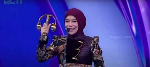 Bikin Bangga, Lesti Kejora Sukses Borong 3 Piala di Indonesian Music Awards 2024