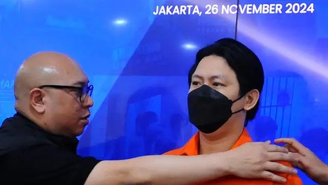 FOTO: Ditjen Imigrasi Pulangkan Buronan Interpol Asal Filipina, Ditukar Buron Judol RI Handoyo Salman