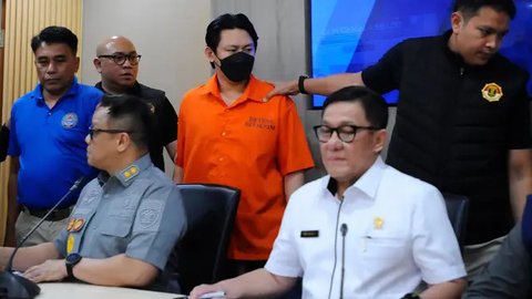 FOTO: Ditjen Imigrasi Pulangkan Buronan Interpol Asal Filipina, Ditukar Buron Judol RI Handoyo Salman