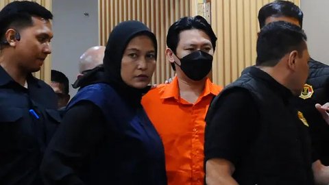 FOTO: Ditjen Imigrasi Pulangkan Buronan Interpol Asal Filipina, Ditukar Buron Judol RI Handoyo Salman