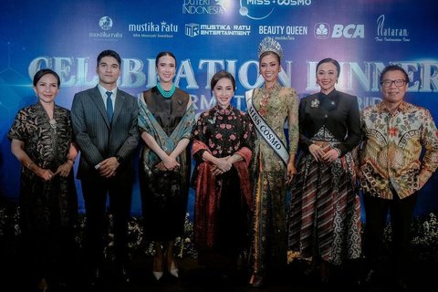 Pesona Menpar Widi Wardhana Bikin Tak Berkedip, Bersanding dengan Putri Pariwisata Sama-Sama Cantik