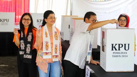 FOTO: Momen Pramono Anung Nyoblos di TPS 046 Cipete Selatan, Sampaikan Pesan Khusus untuk RK-Suswono dan Dharma-Kun