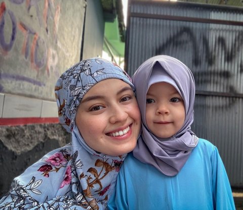 Cantiknya Kimberly Ryder Pakai Hijab, Kompak Hadiri Kajian Bersama Para Sahabat