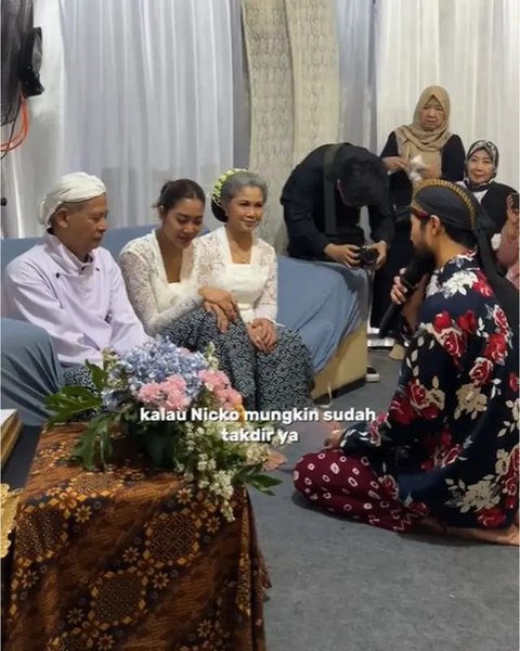 Potret Cantik dan Anggun Widi Vierratale Pakai Kebaya Putih saat Siraman Jelang Pernikahan Sang Adik