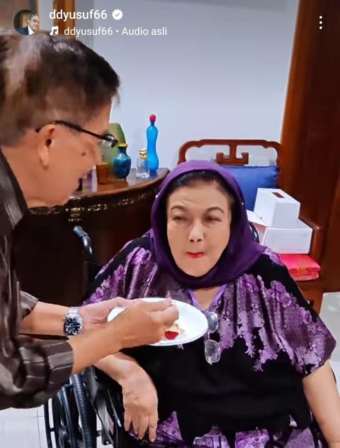 Artis Senior Rahayu Effendi Berpulang, Dede Yusuf Ungkap Alasan di Balik Meninggalnya Sang Ibunda