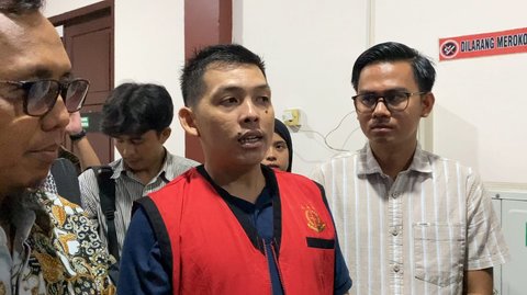 Dinar Candy Minta Keadilan untuk Pacarnya Ko Apex pada Majelis Hakim dalam Kasus Dugaan Pemalsuan Dokumen Kapal