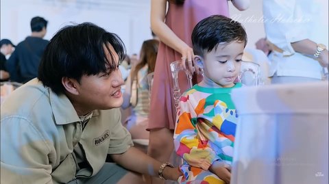 Dikenal Sayang Keluarga, Potret Kebersamaan Rizky Febian dengan Adik-adiknya Termasuk Adzam dan Bintang