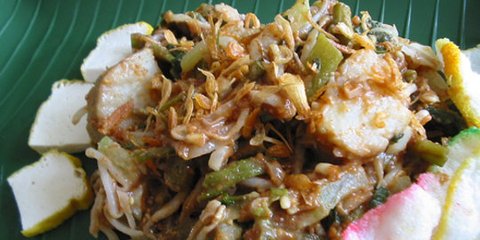 Mengenal Perbedaan Gado-Gado, Lotek, Karedok, dan Ketoprak, Salad Nusantara dengan Spesialis Bumbu Kacang