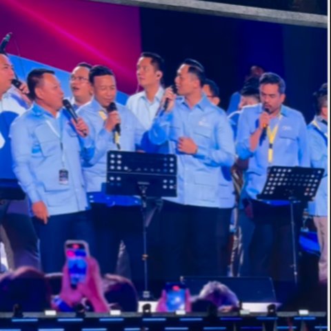 Prabowo Sampai AHY 'Nyerah' Dikasih Lagu Rungkad, Jenderal Eks Kasad Juga Goyang