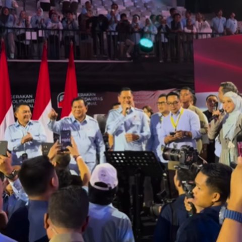 Prabowo Sampai AHY 'Nyerah' Dikasih Lagu Rungkad, Jenderal Eks Kasad Juga Goyang