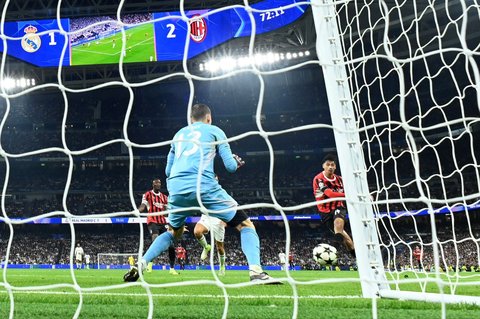 FOTO: Detik-Detik Gol Cantik Pemain AC Milan Berdarah Indonesia Bikin Real Madrid Merana