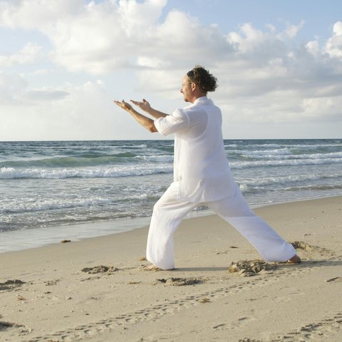 Atasi Stres dan Tingkatkan Fleksibilitas dengan Tai Chi, Manfaat yang Tidak Boleh Anda Lewatkan