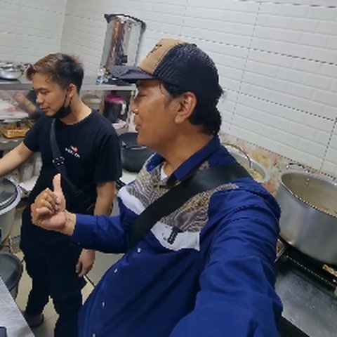 Kerja jadi Pelayan Bakso di Jeddah, TKI ini Gajinya Fantastis Disebut Setara dengan Manajer di Indonesia