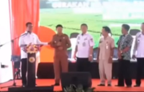 Mentan Amran Sulaiman Marah Besar Bikin Anak Buah Ketar Ketir, Penyaluran Pupuk 1 Tahun Lalu Belum Sampai ke Petani