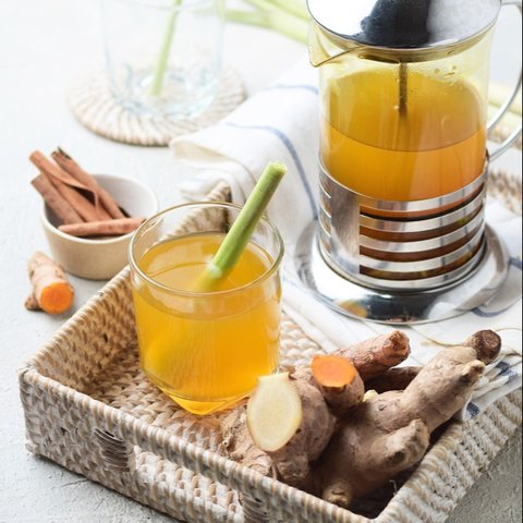 Cara Buat Minuman Kunyit yang Kaya Manfaat untuk Kesehatan