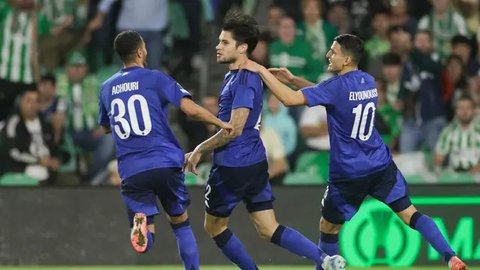 Momen Kevin Diks Bertemu Bocah Denmark yang Bawa Bendera Indonesia usai Laga FC Copenhagen Vs Nordsjaelland