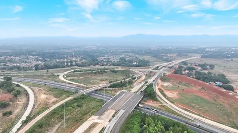 Ini Daftar Jalan Tol Gratis yang Dibuka saat Libur Natal & Tahun Baru 2024/2025