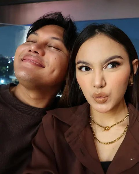 7 Potret Romantis Mahalini dan Rizky Febian Kerja Sambil Liburan Bareng ke Luar Negeri Usai PA Jaksel Tolak Permohonan Isbat Nikah