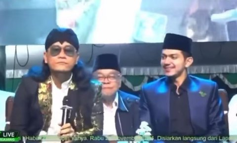 Penjual Es Teh Diceramah Gus Miftah Dapat Hadiah, Ditawari Beasiswa Pendidikan