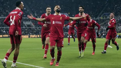 Arne Slot Yakin Mohamed Salah Bertahan di Liverpool: Setiap Kali Kami Membutuhkannya, Dia Mencetak Gol