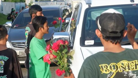 Laga Persebaya Vs Arema Bakal Digelar, 5 Momen Solidaritas Bonek untuk Aremania ini Patut Diapresiasi