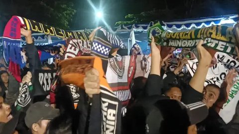 Laga Persebaya Vs Arema Bakal Digelar, 5 Momen Solidaritas Bonek untuk Aremania ini Patut Diapresiasi