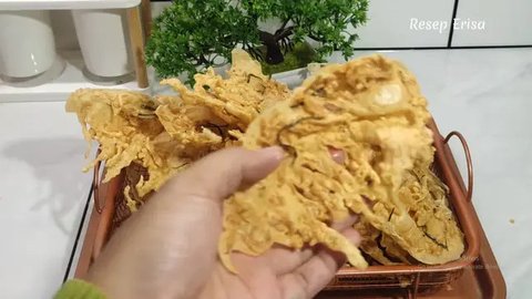 8 Resep Peyek Kacang Super Renyah, Lezat dan Tahan Lama