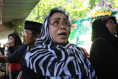 Yati Pesek Ungkap Cegah Anaknya Labrak Miftah Maulana Usai Dipermalukan di Depan Umum: Aku Minta Pengadilan Gusti Allah