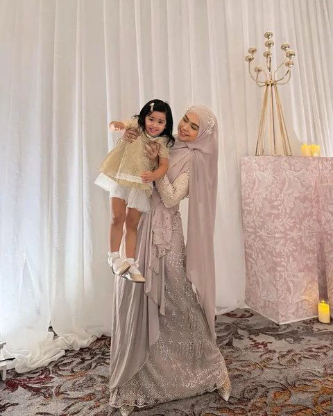 Ria Ricis Berencana Menambah Anak, Berikut 7 Foto saat Merawat Moana Sendirian