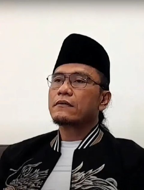 Sunhaji Penjual Es Teh Minta Presiden Prabowo Tolak Pengunduran Diri Miftah Maulana, Ekspresinya Kini Jadi Sorotan