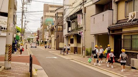 Jepang Tawarkan Wisata Unik, Turis Asing Bisa Jadi Murid SMA Selama Sehari