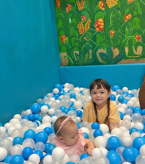 7 Momen 'Playdate' Anak Asmirandah dan Jessica Mila, Akrab Bak Kakak-Adik hingga Bikin Netizen Gemas