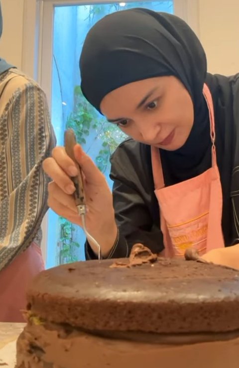 Potret Shireen Sungkar, Ryana Dea, dan Paula Verhoeven Ikuti Baking Class, Tampilan Menawan Jadi Sorotan