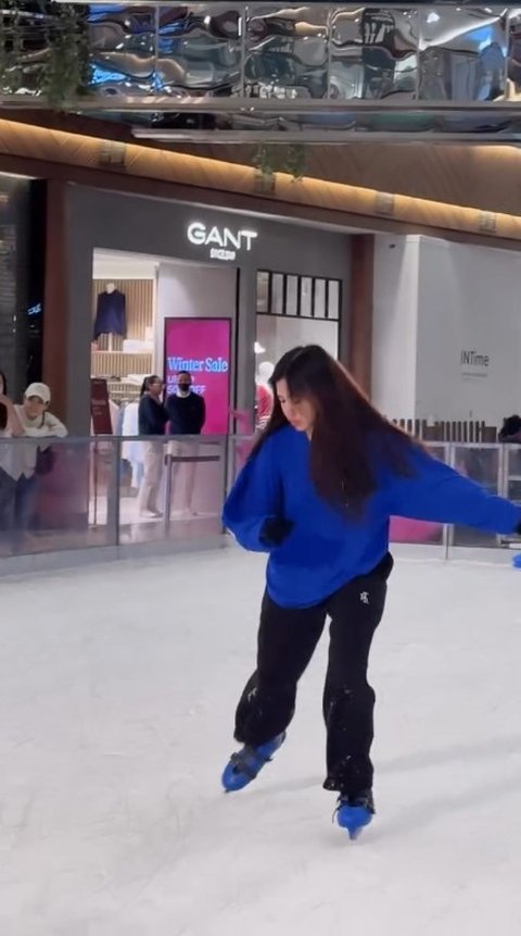 Diam-Diam Safeea Anak Mulan Jameela dan Ahmad Dhani Ternyata Jago Main Ice Skating, Tunjukan Aksi Berputar di Atas Es