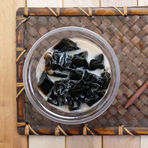 Resep Es Cincau Hitam untuk Ramadhan, Rahasia Hidangan yang Sehat dan Lezat