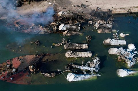 FOTO: Kondisi Terkini Armada Kapal Laut Suriah yang Hancur Lebur Digempur Israel