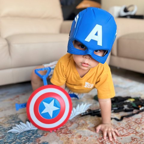 Mulai Avengers Sampai Pemain Manchester United, Intip Potret Lucu Abang L Anak Lesti Kejora saat Cosplay