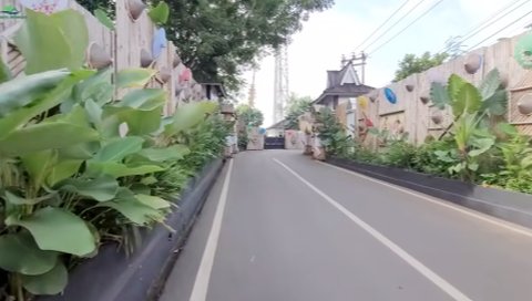 Bersih dan Rapi, Potret Kampung Cagub Dedi Mulyadi Didominasi Bambu Bikin Warga Nyaman