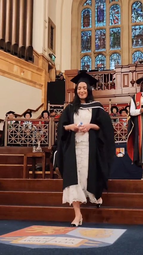 Potret Alifiya Arkana Putri Cantik Dede Yusuf Lulus S2 dari University of Birmingham, Dapat Nilai Tertinggi