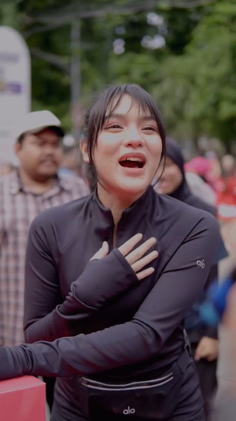 Davina Karamoy Tampil Menawan di Car Free Day Surabaya, Netizen Terpana: Rani adalah Maut