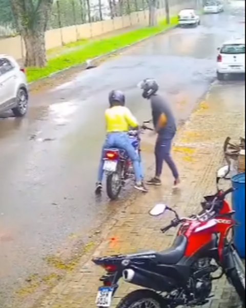 Pasangan Maling Tak Ada Setia-setianya, Si Cowok Sukses Bawa Kabur Motor Curian tapi Tega Tinggal Sang Cewek di TKP