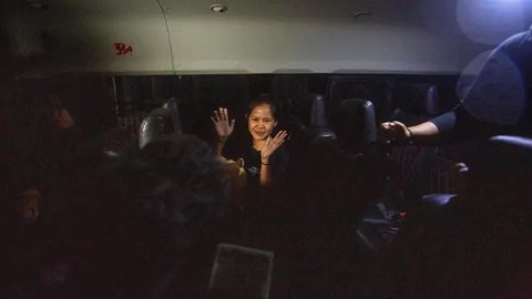 FOTO: Senyum Terpidana Mati Kasus Narkoba Mary Jane Veloso Saat Tinggalkan Lapas di Yogyakarta